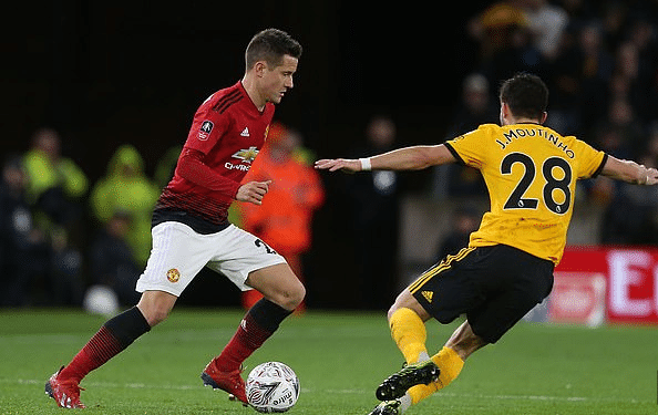 激烈竞争中 激烈竞争中